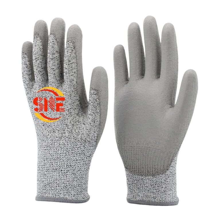 Cut Resistant Gloves for Recycling Industry Operations