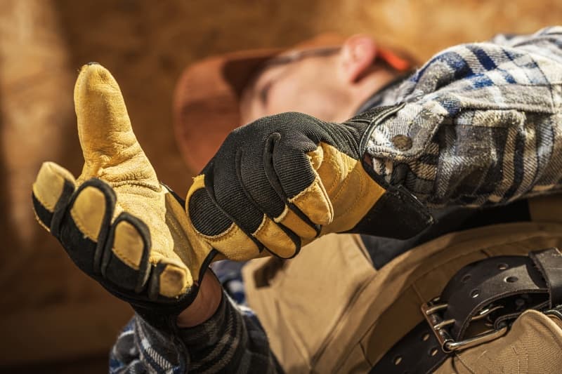 Home 35 professional contractor putting on construction gl 2023 11 27 05 16 21 utc